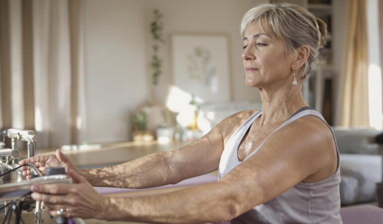 Pilates pour tous : retrouvez le bien-être à chaque âge en 10 minutes par jour