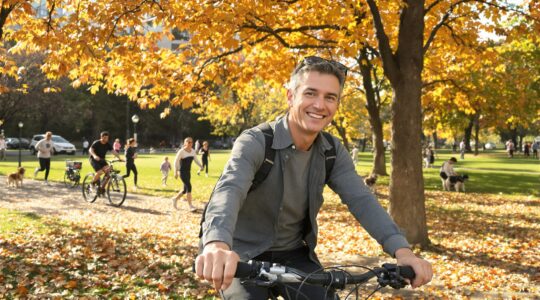Le vélo peut-il vraiment remplacer la marche ? Ce que dit la science sur la santé