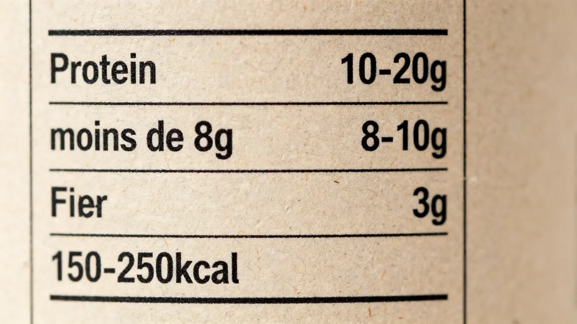 collation proteinee etiquette criteres 10-20g proteines moins 8g sucres 8-10g lipides 3g fibres 150-250kcal